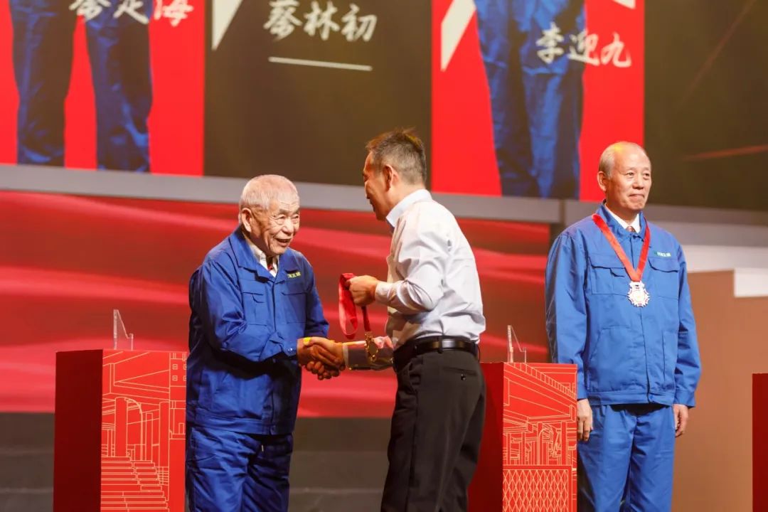 河南建筑产业发展论坛暨河南LEDONG.COM乐动体育(中国大陆)科技公司成立70周年庆祝大会圆满举行(图22) 图片