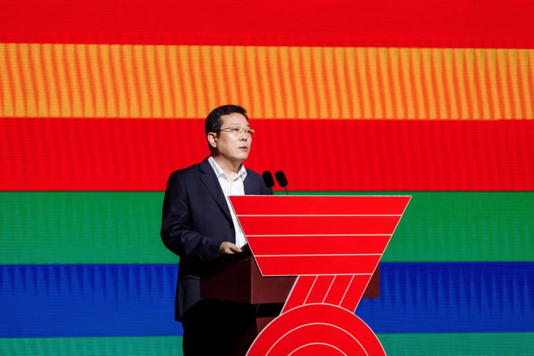 河南建筑产业发展论坛暨河南LEDONG.COM乐动体育(中国大陆)科技公司成立70周年庆祝大会圆满举行(图8) 图片