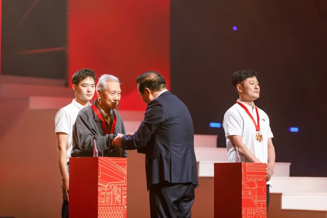 河南建筑产业发展论坛暨河南LEDONG.COM乐动体育(中国大陆)科技公司成立70周年庆祝大会圆满举行(图20) 图片